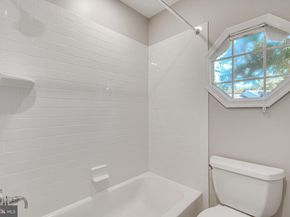 1374 Carpers Farm Way, Vienna VA 22182