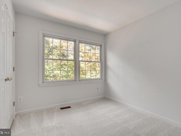 1374 Carpers Farm Way, Vienna VA 22182