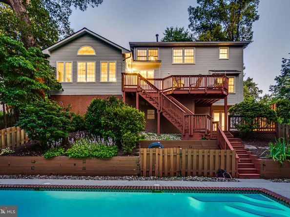 1374 Carpers Farm Way, Vienna VA 22182