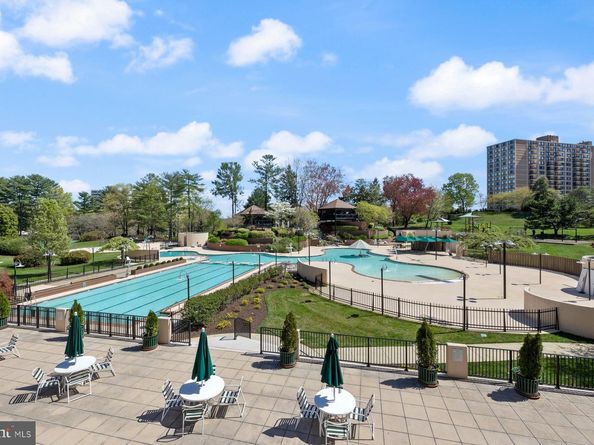 203 Yoakum Parkway 1206, Alexandria VA 22304