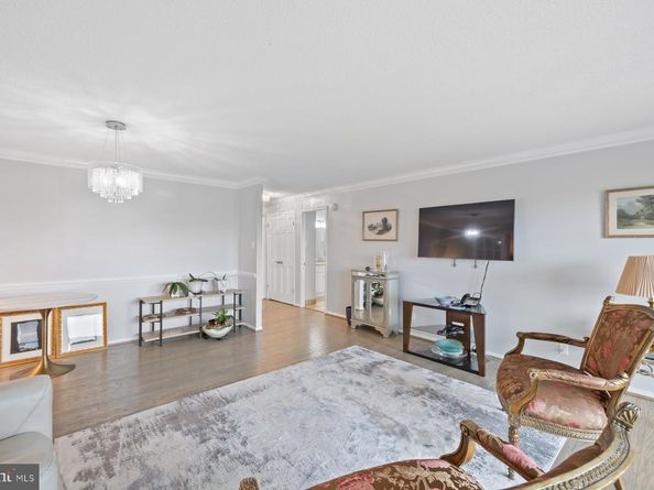 203 Yoakum Parkway 1206, Alexandria VA 22304