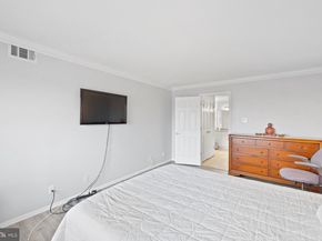 203 Yoakum Parkway 1206, Alexandria VA 22304