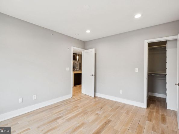 1516 Green Street, Philadelphia PA 19130