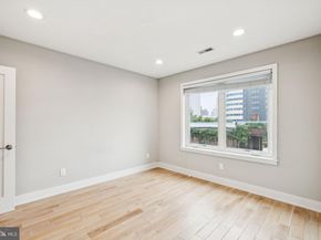 1516 Green Street, Philadelphia PA 19130