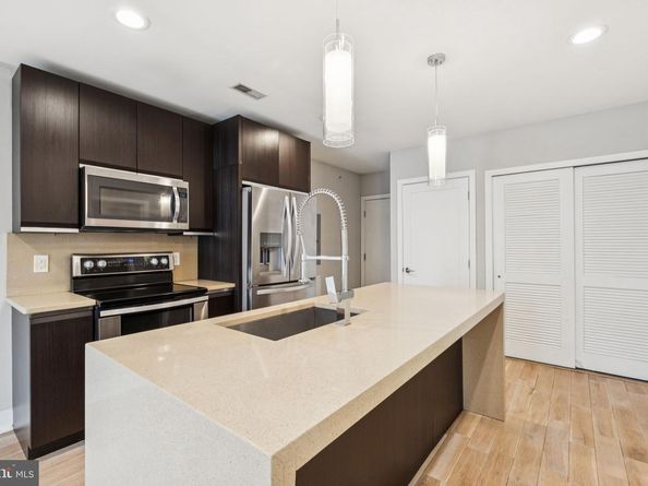 1516 Green Street, Philadelphia PA 19130