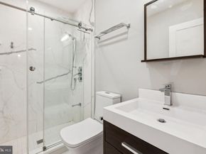 1516 Green Street, Philadelphia PA 19130
