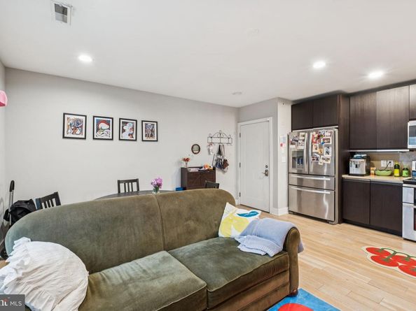 1516 Green Street, Philadelphia PA 19130