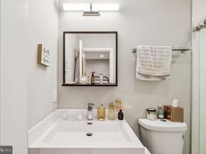 1516 Green Street, Philadelphia PA 19130