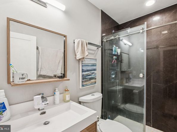 1516 Green Street, Philadelphia PA 19130