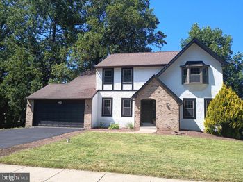 905 Edgewood Lane