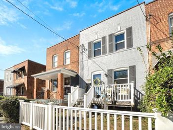 2323 Pomeroy Road SE
