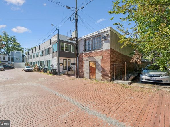 418 15TH Street SE, Washington DC 20003