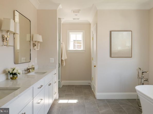 632 N Kenmore Street, Arlington VA 22201