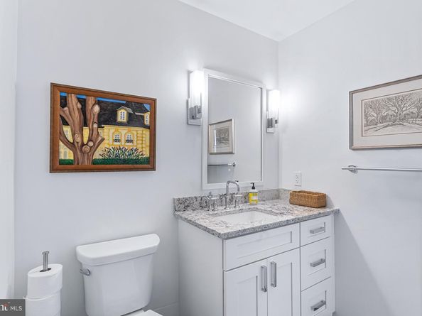 4960 Fairmont Avenue 807, Bethesda MD 20814