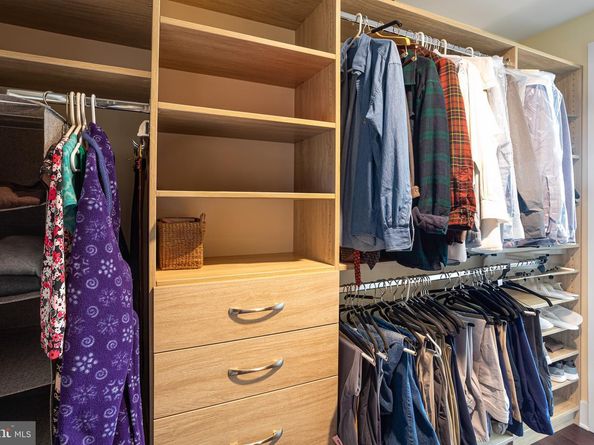 4960 Fairmont Avenue 807, Bethesda MD 20814