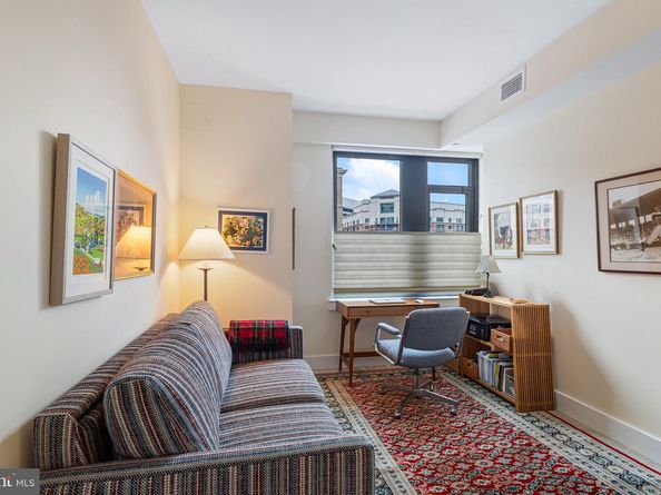 4960 Fairmont Avenue 807, Bethesda MD 20814