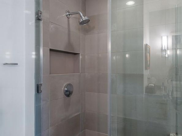 4960 Fairmont Avenue 807, Bethesda MD 20814