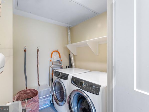 4960 Fairmont Avenue 807, Bethesda MD 20814