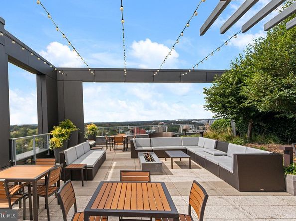 4960 Fairmont Avenue 807, Bethesda MD 20814