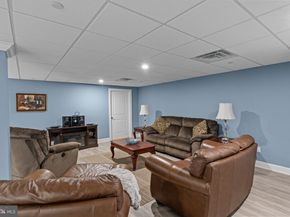 81 Lavender Drive, Yardley PA 19067