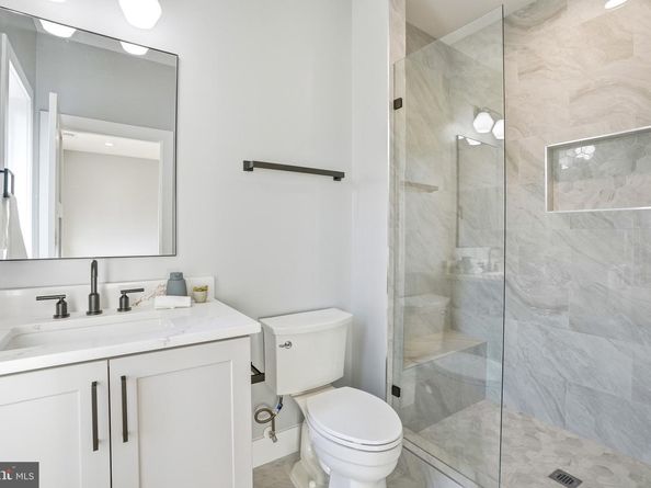 7306 Sportsman Drive, Falls Church VA 22043