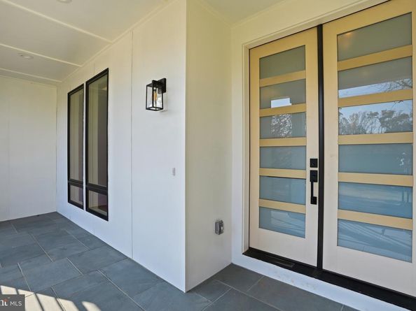 7306 Sportsman Drive, Falls Church VA 22043