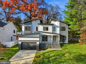 7306 Sportsman Drive, Falls Church VA 22043