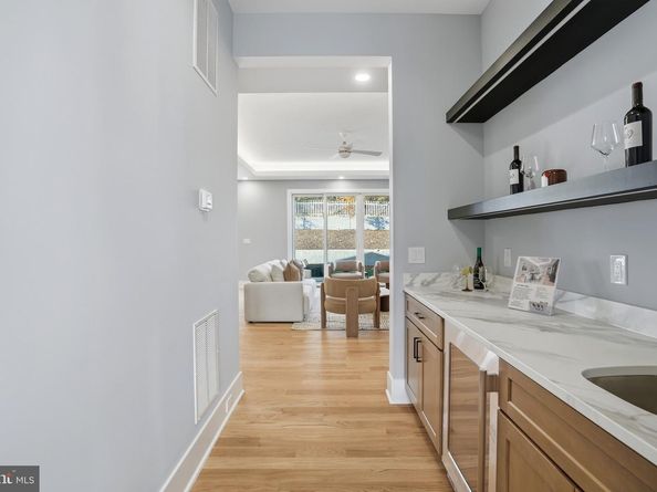 7306 Sportsman Drive, Falls Church VA 22043