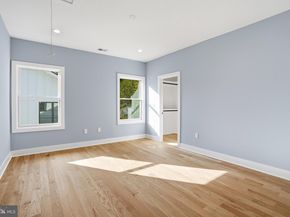 7306 Sportsman Drive, Falls Church VA 22043