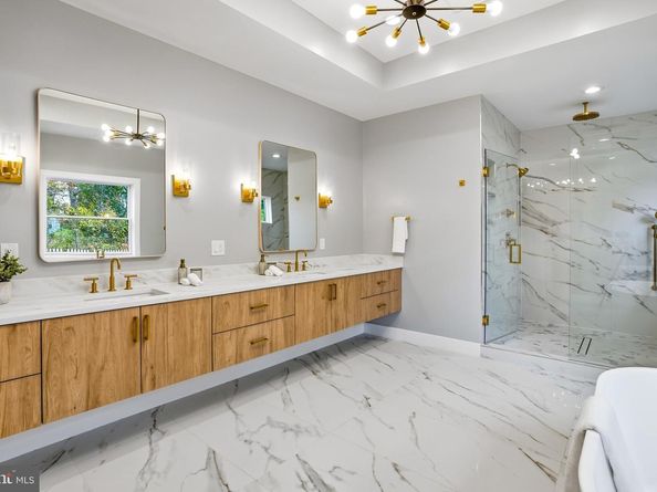 7306 Sportsman Drive, Falls Church VA 22043