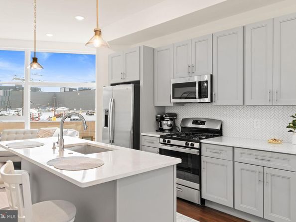 1102 N 2nd Street B, Philadelphia PA 19123