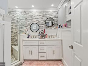 1727 S 4TH Street 1, Philadelphia PA 19148