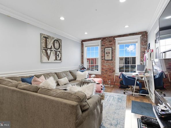 1727 S 4TH Street 1, Philadelphia PA 19148