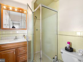 9812 Ferndale Street, Philadelphia PA 19115