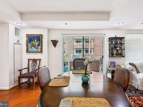 900 N Taylor Street 90406, Arlington VA 22203