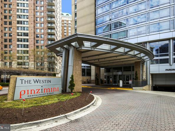 900 N Taylor Street 90406, Arlington VA 22203
