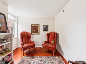 900 N Taylor Street 90406, Arlington VA 22203
