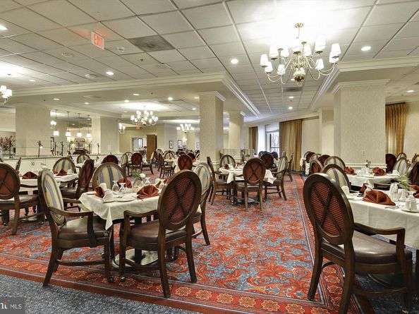 900 N Taylor Street 90406, Arlington VA 22203