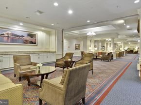 900 N Taylor Street 90406, Arlington VA 22203
