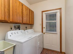 1504 Wynnemoor Way, Fort Washington PA 19034