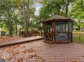1504 Wynnemoor Way, Fort Washington PA 19034