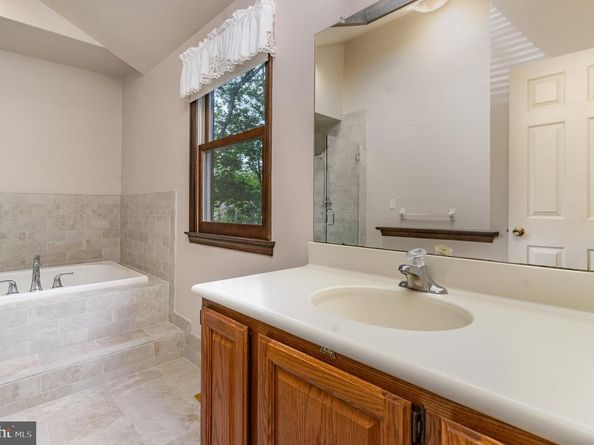 1504 Wynnemoor Way, Fort Washington PA 19034