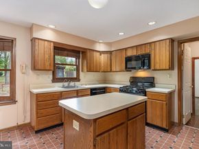 1504 Wynnemoor Way, Fort Washington PA 19034