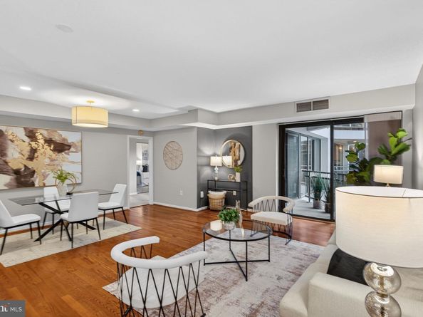 1530 Key Boulevard 327, Arlington VA 22209