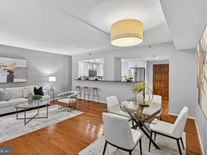 1530 Key Boulevard 327, Arlington VA 22209