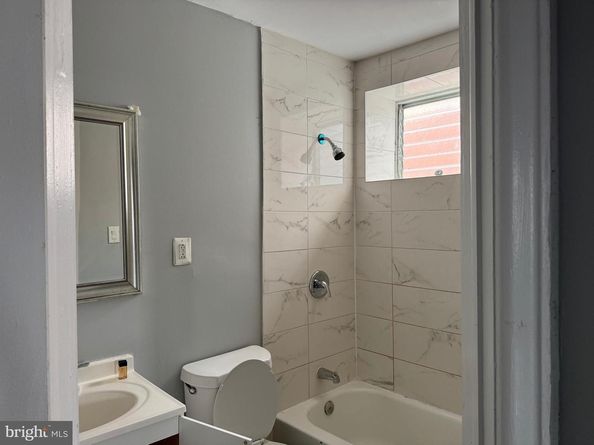 160 Roselyn Street, Philadelphia PA 19120