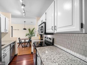 275 S Pickett Street 102, Alexandria VA 22304