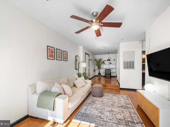 275 S Pickett Street 102, Alexandria VA 22304