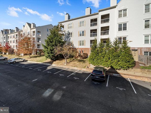 275 S Pickett Street 102, Alexandria VA 22304