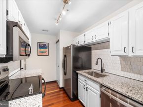 275 S Pickett Street 102, Alexandria VA 22304